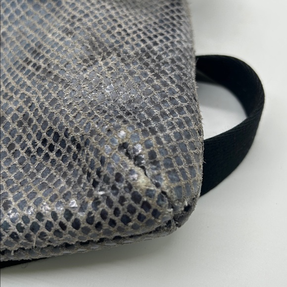 Coach Dark Blue Snakeskin Print Leather Detachable Strap Crossbody Bag Purse 🌺🌺 - Picture 8 of 10